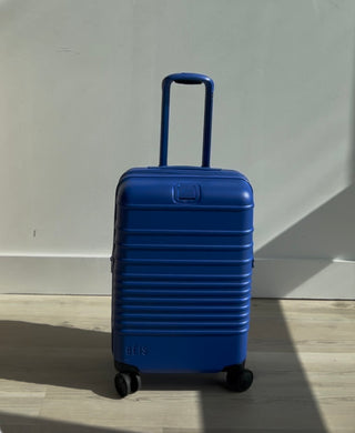 The Carry-On Roller